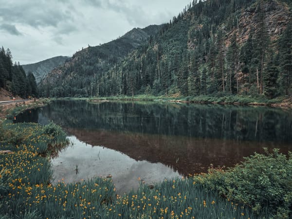 THIS IS A PHOTO OF THE RIVER OUTSIDE LEAVENSWORTH WA